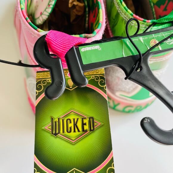 Ground Up Wicked Musical Sneakers Women’s Size 6.5 NWT Limited Edition - Picture 10 of 12